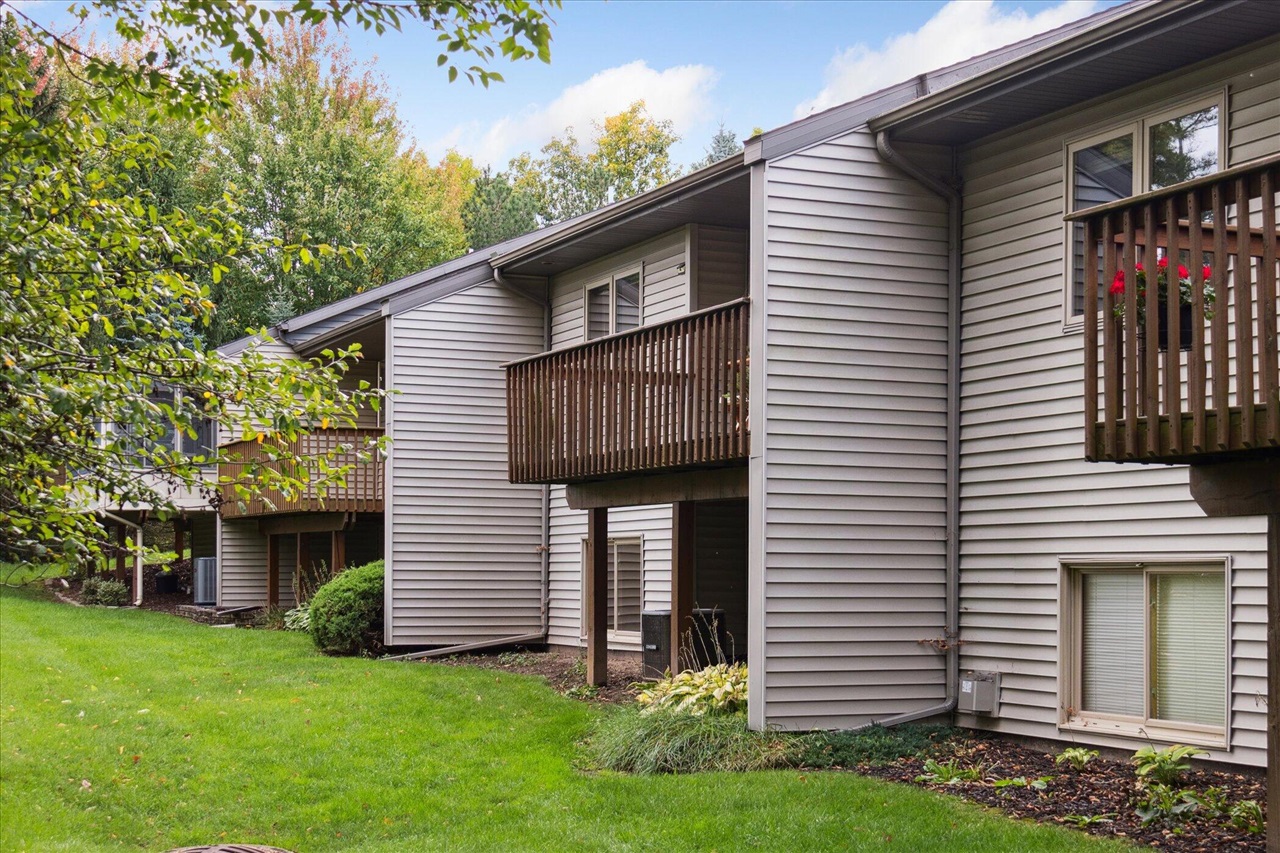 2486 Falcon Pointe Drive