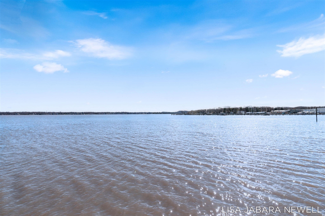1738 Waukazoo Drive