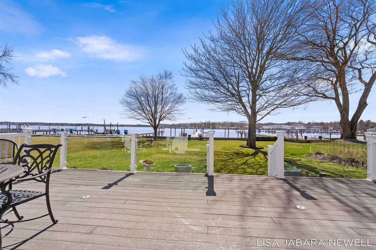 1738 Waukazoo Drive