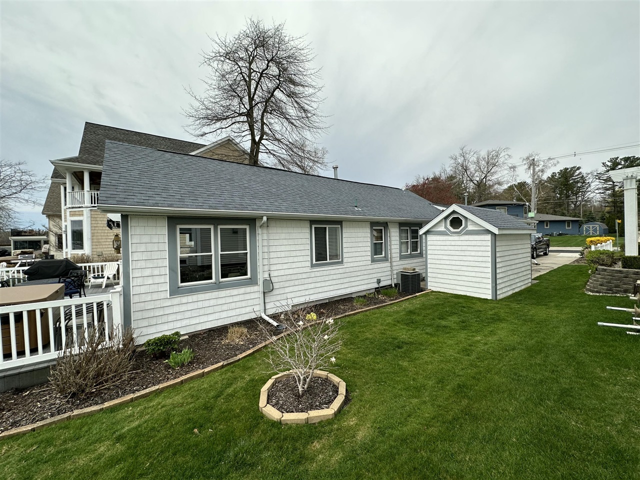 1738 Waukazoo Drive