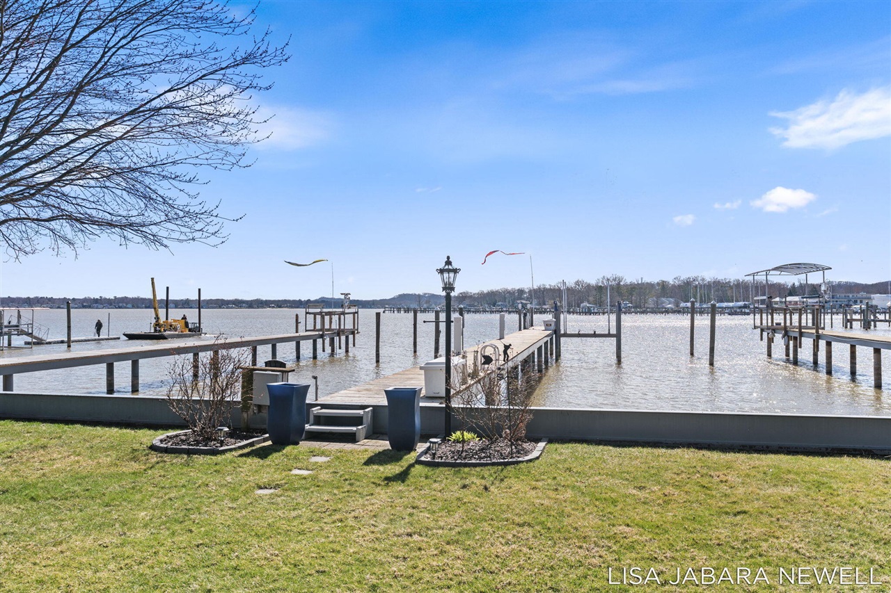 1738 Waukazoo Drive