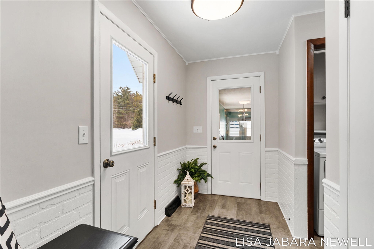 1738 Waukazoo Drive