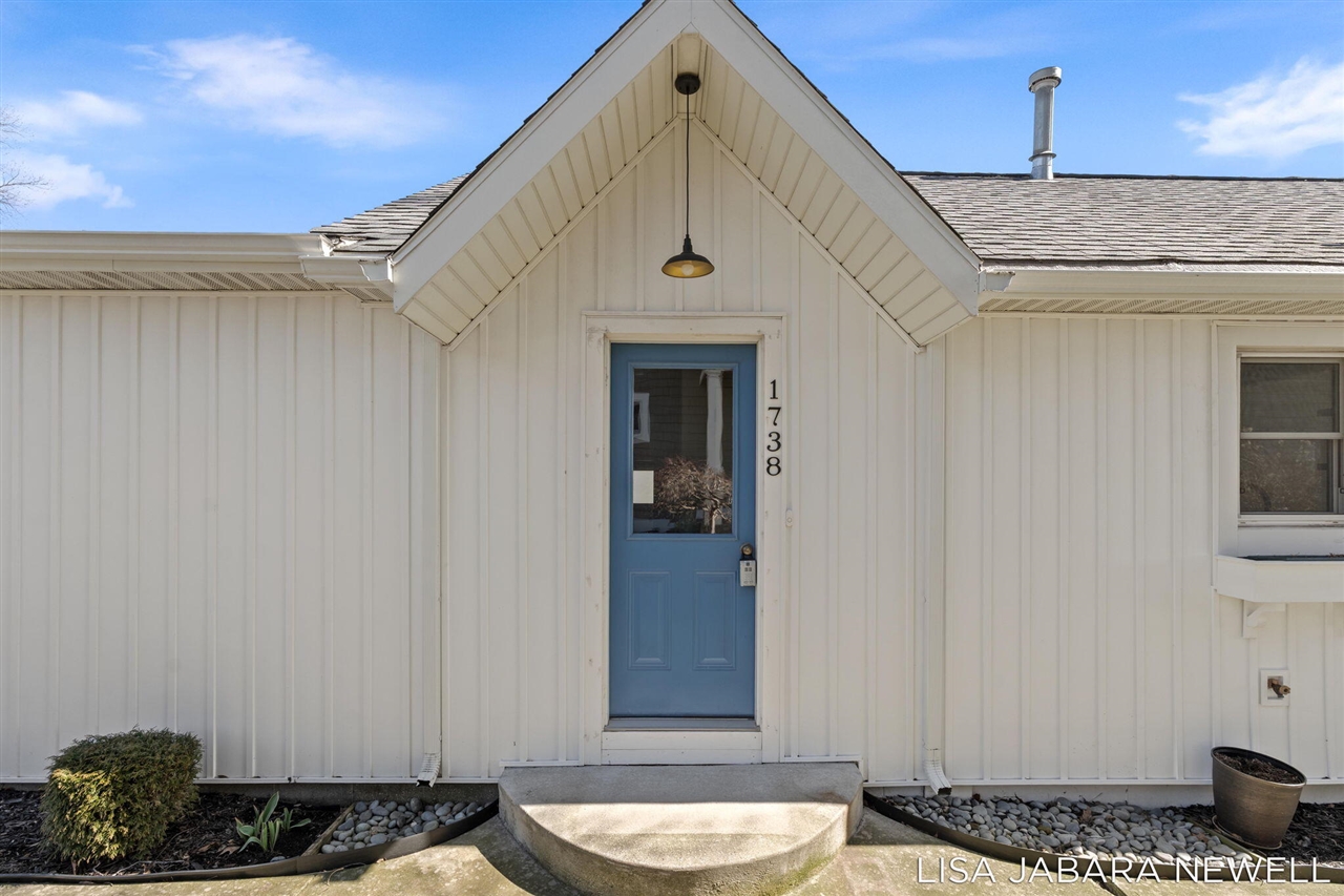 1738 Waukazoo Drive