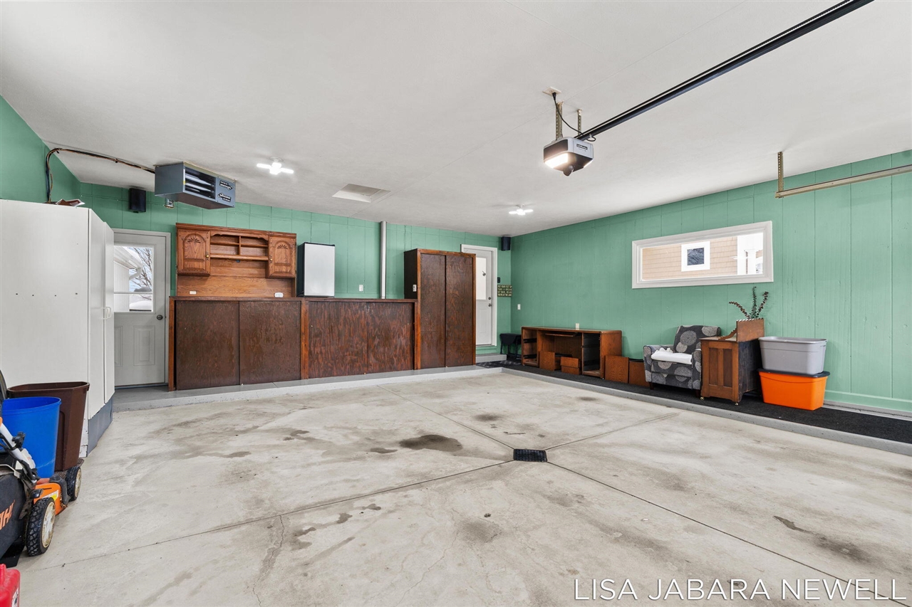 1738 Waukazoo Drive
