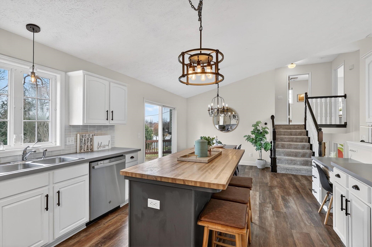 826 Meadow Drive