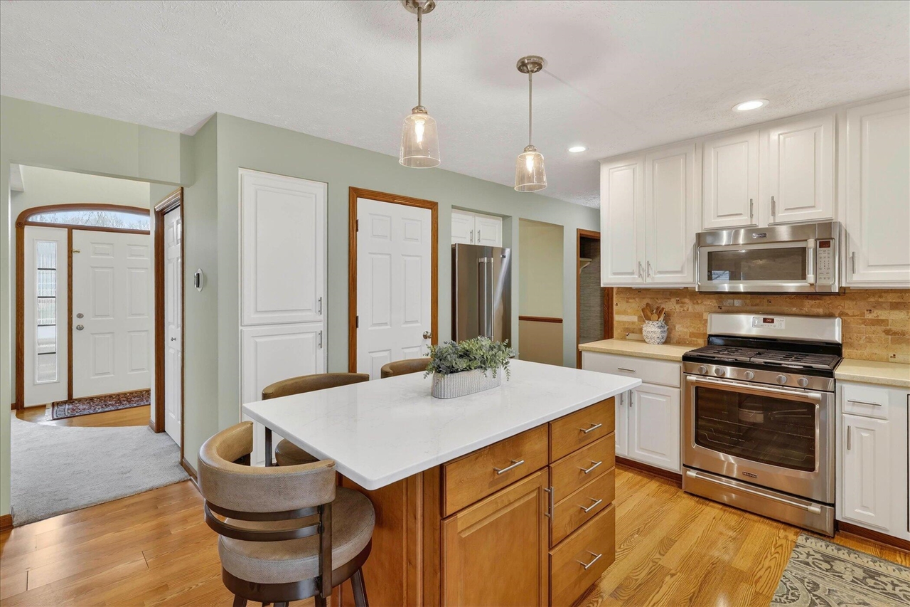 2719 Pine Dunes Drive