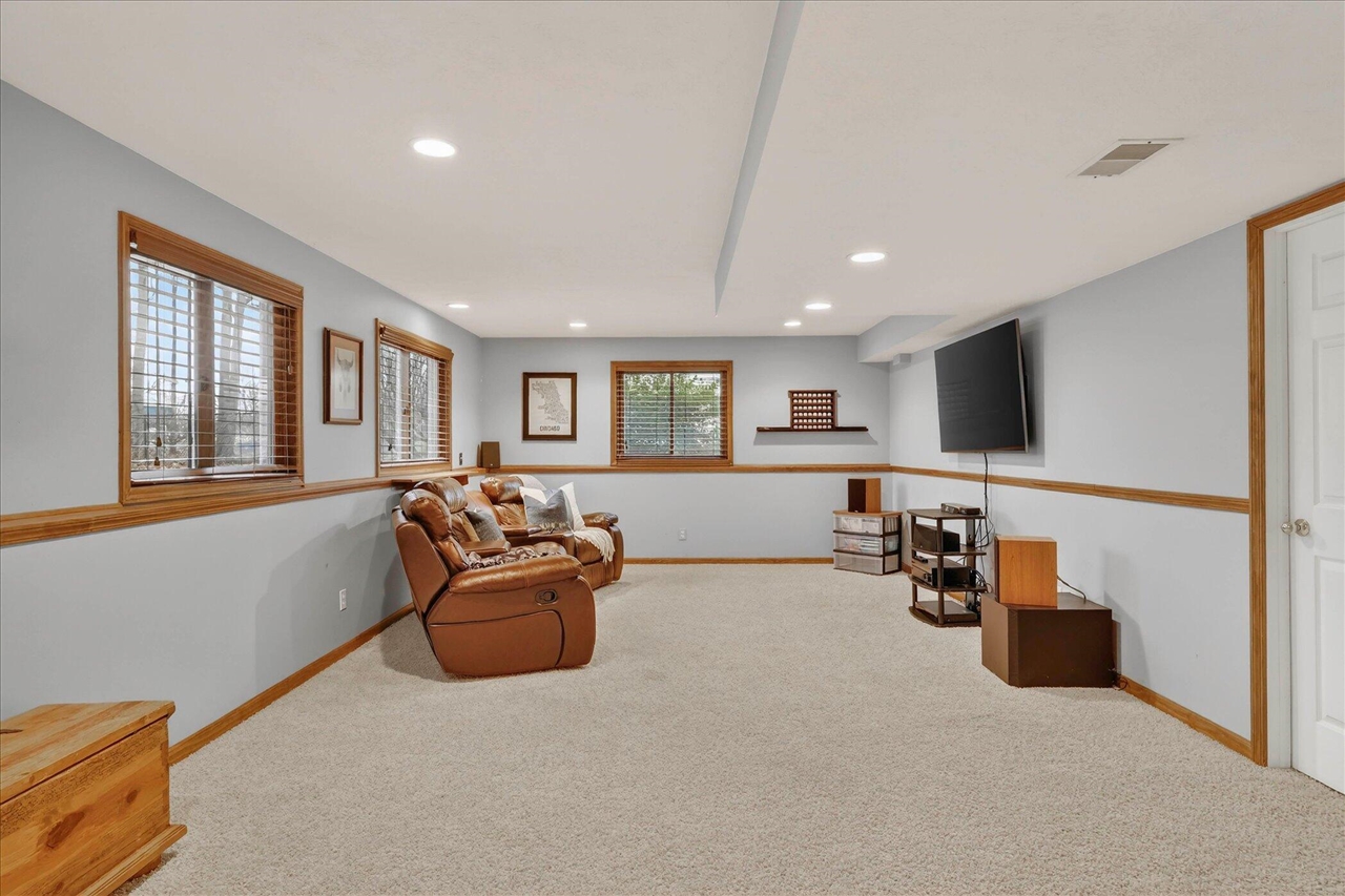 2719 Pine Dunes Drive