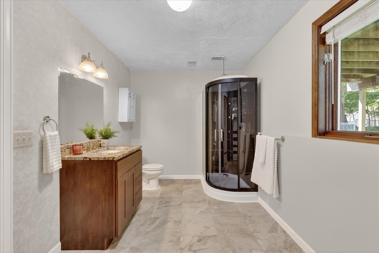 2467 Palm Dale Drive