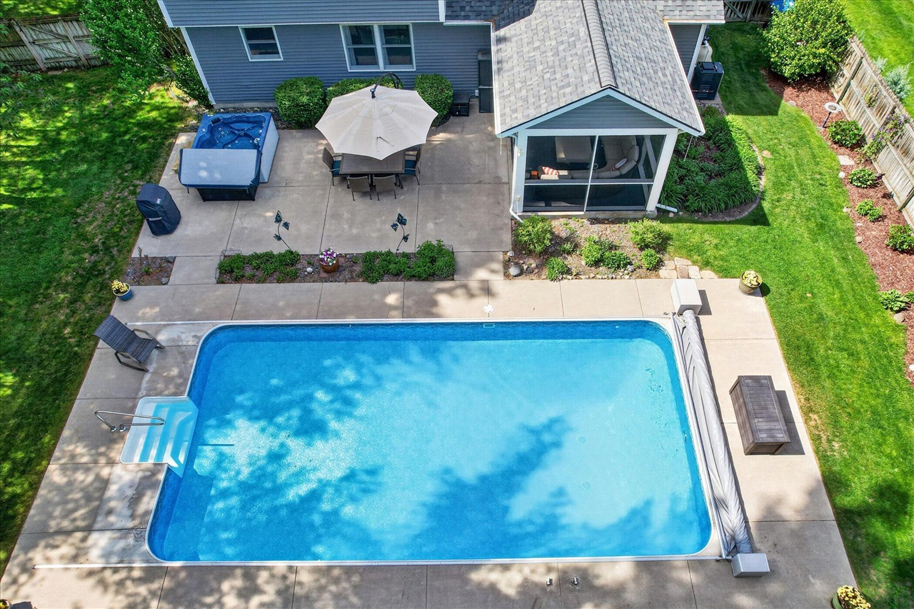 14846 Birdsong Lane