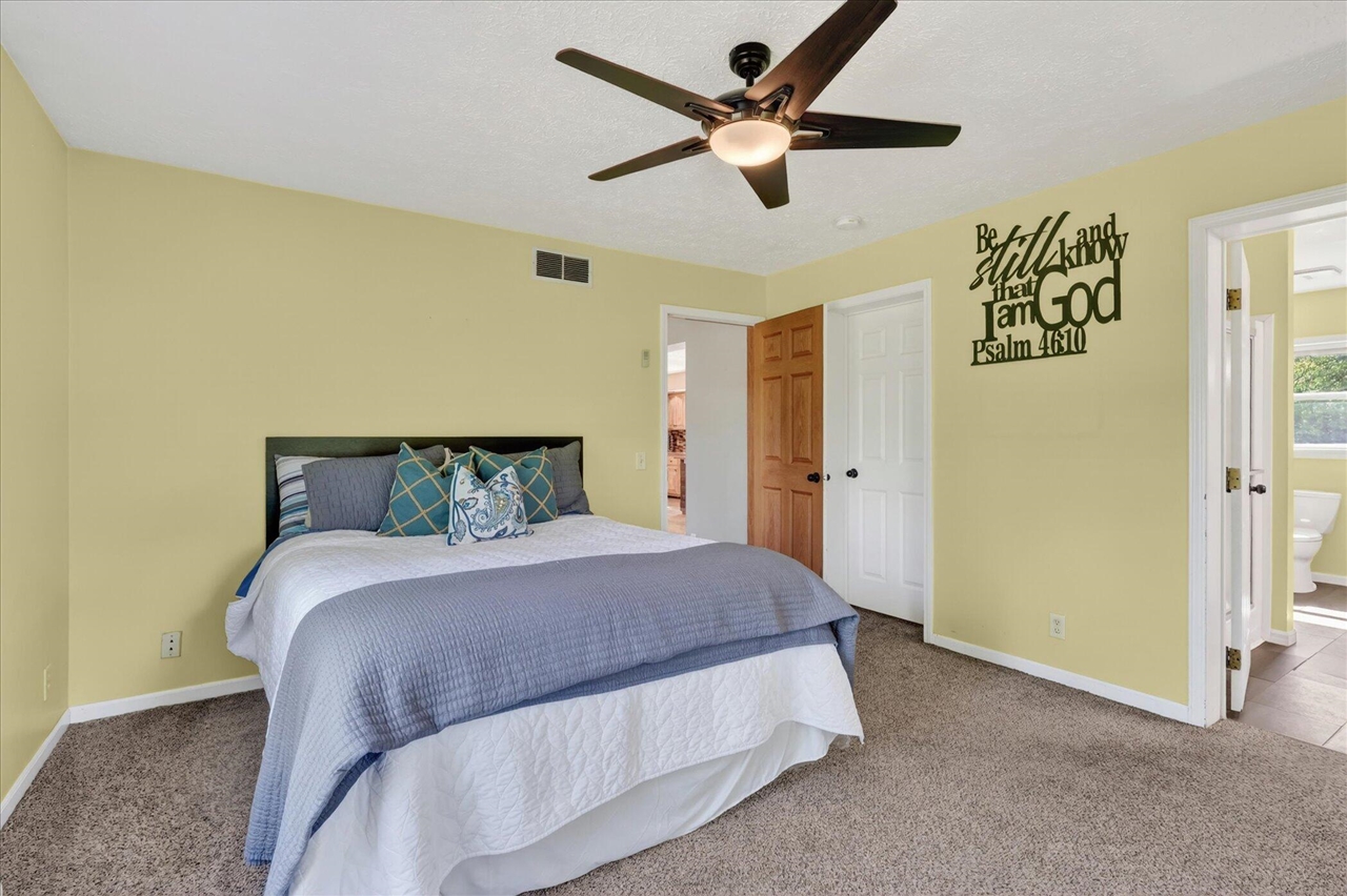 2869 Ridgecrest Drive