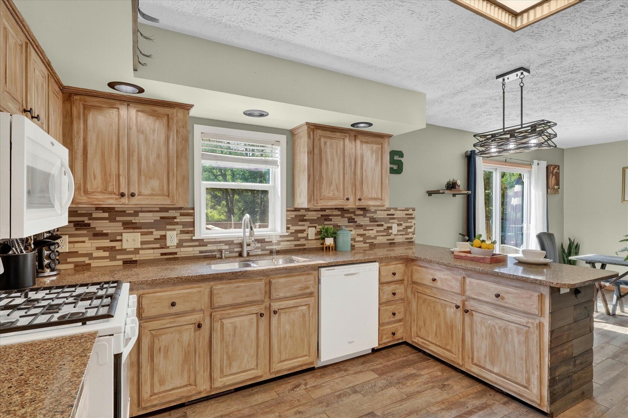 2869 Ridgecrest Drive