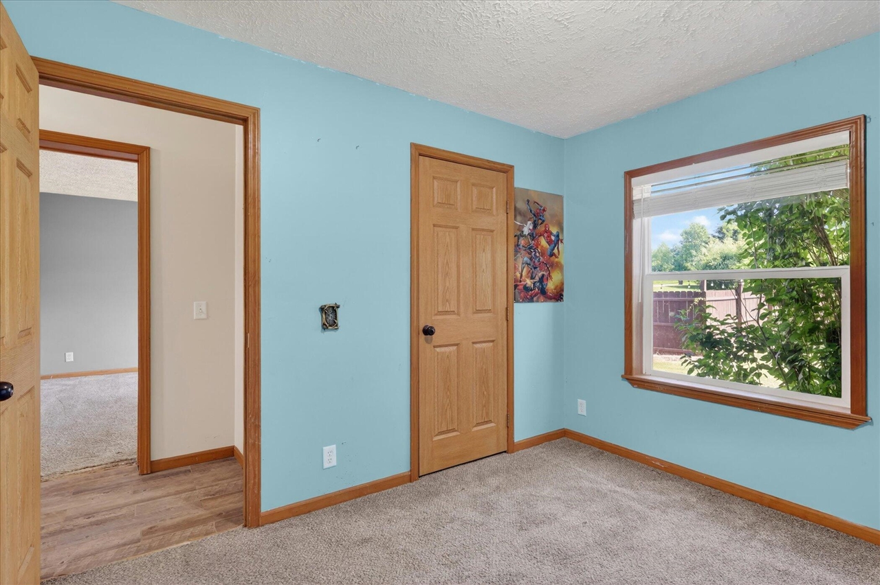 2869 Ridgecrest Drive