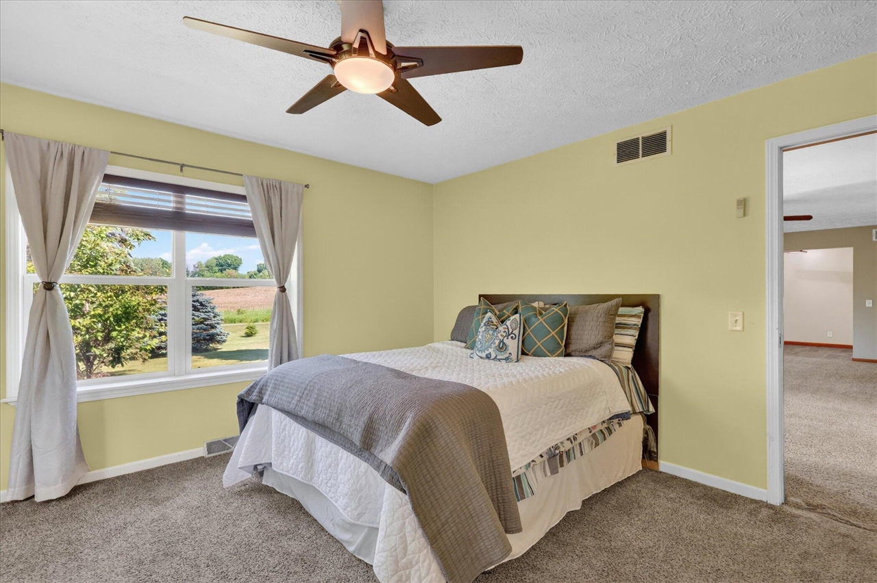 2869 Ridgecrest Drive