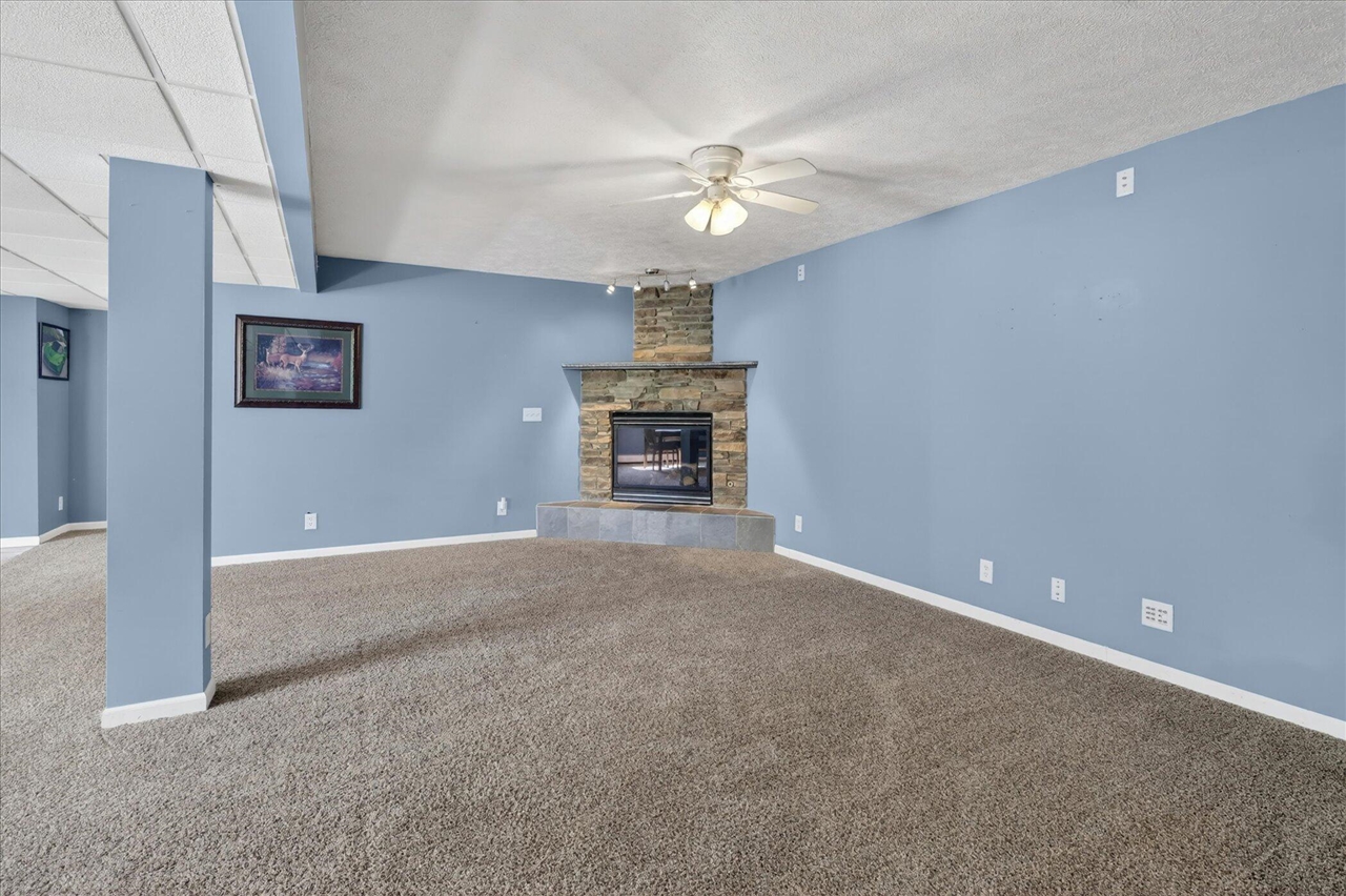 2869 Ridgecrest Drive