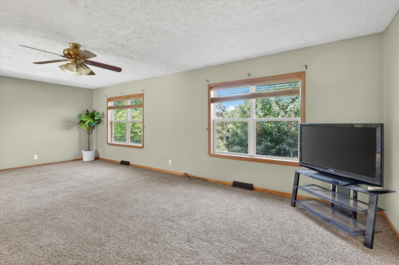 2869 Ridgecrest Drive