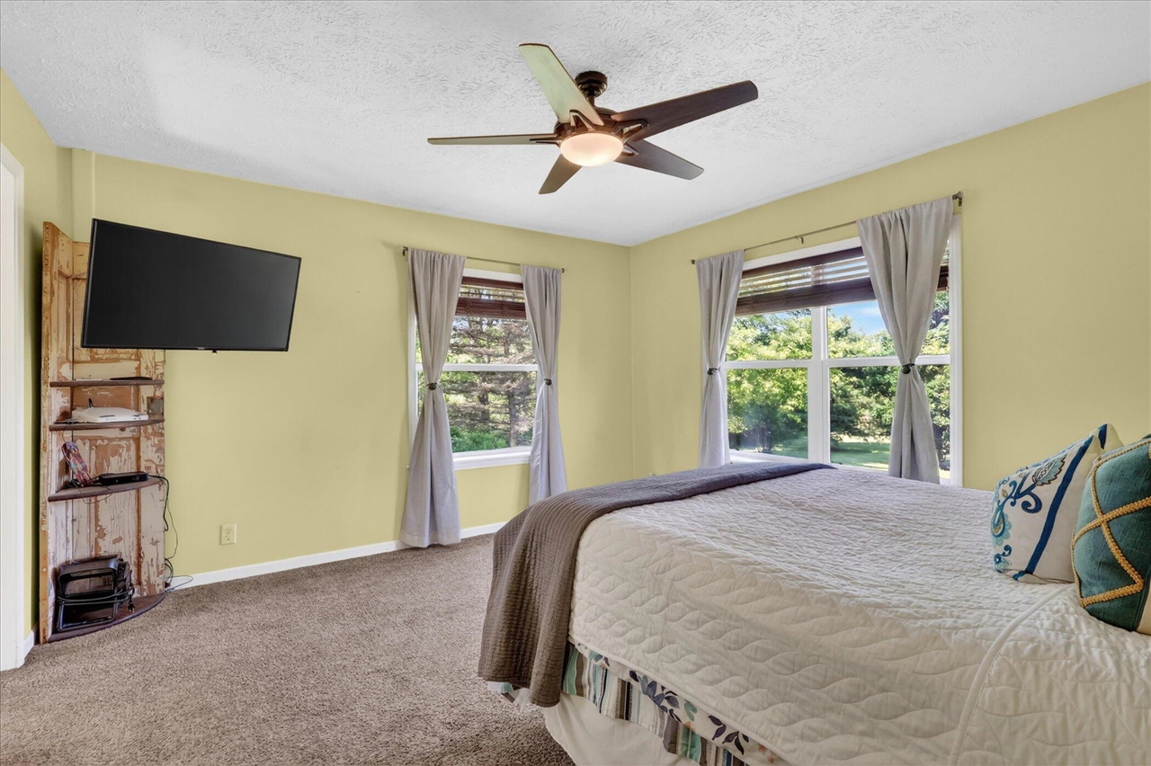 2869 Ridgecrest Drive