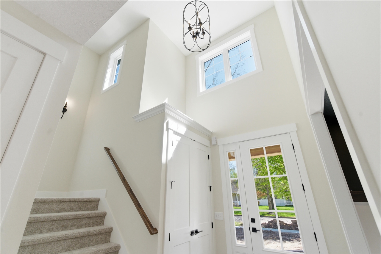 9933 Honey Creek Trail