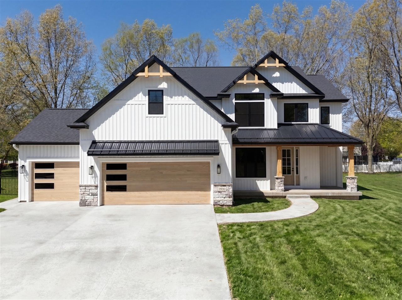 9933 Honey Creek Trail