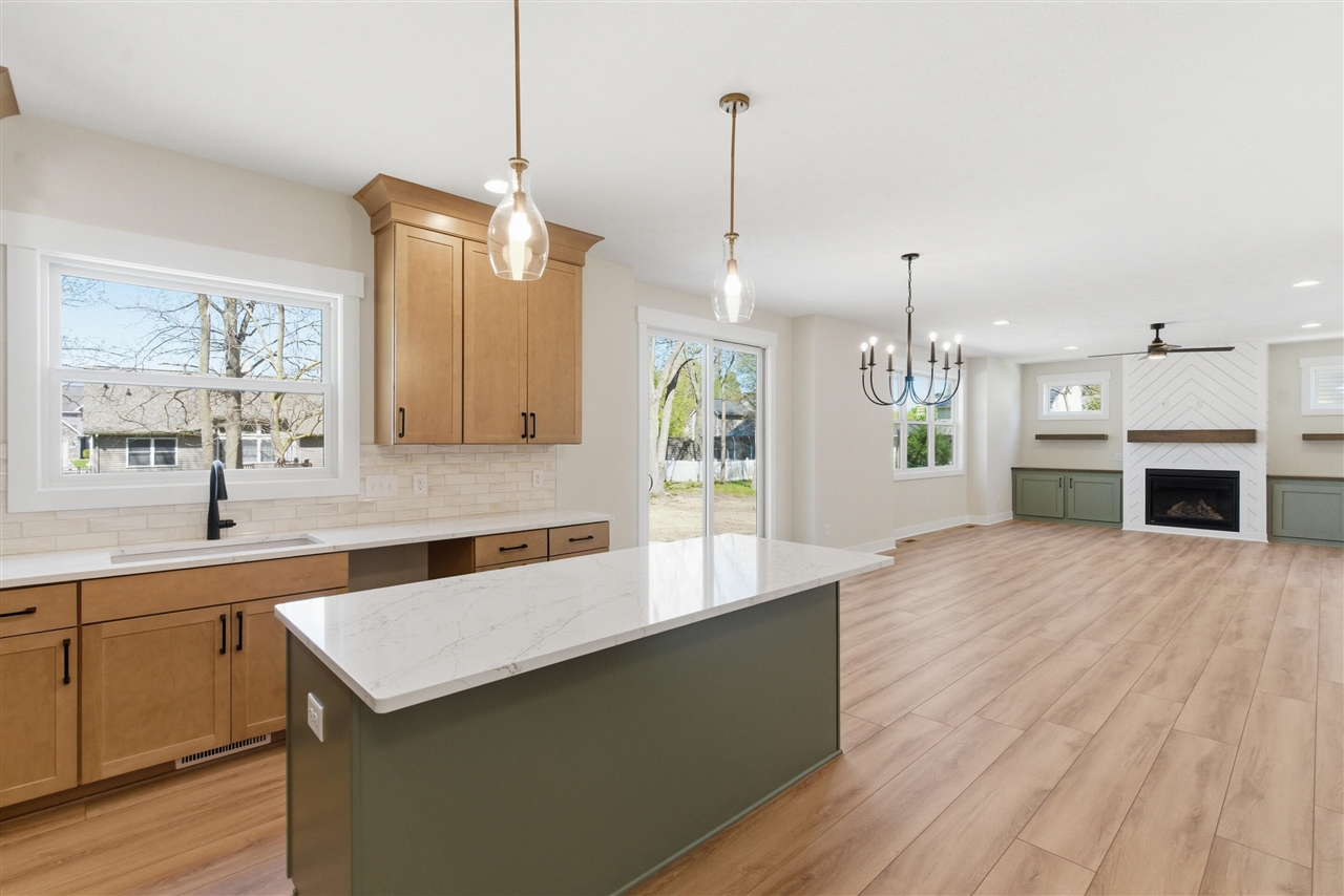 9933 Honey Creek Trail