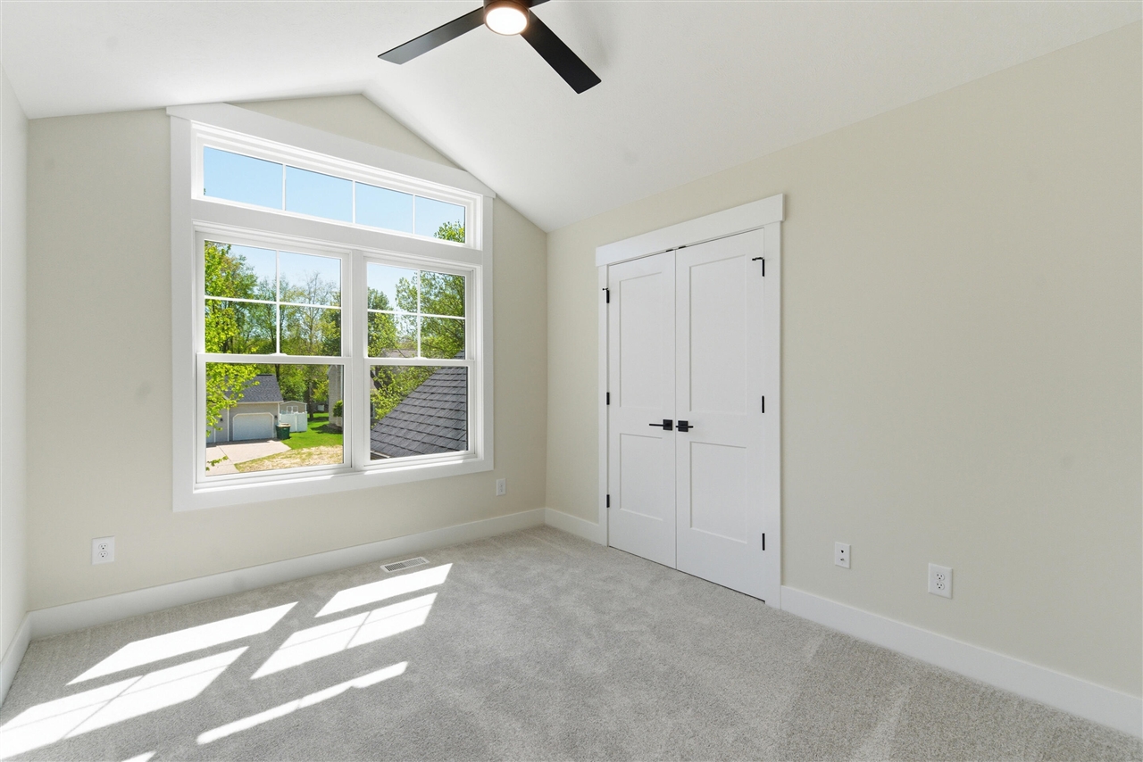 9933 Honey Creek Trail