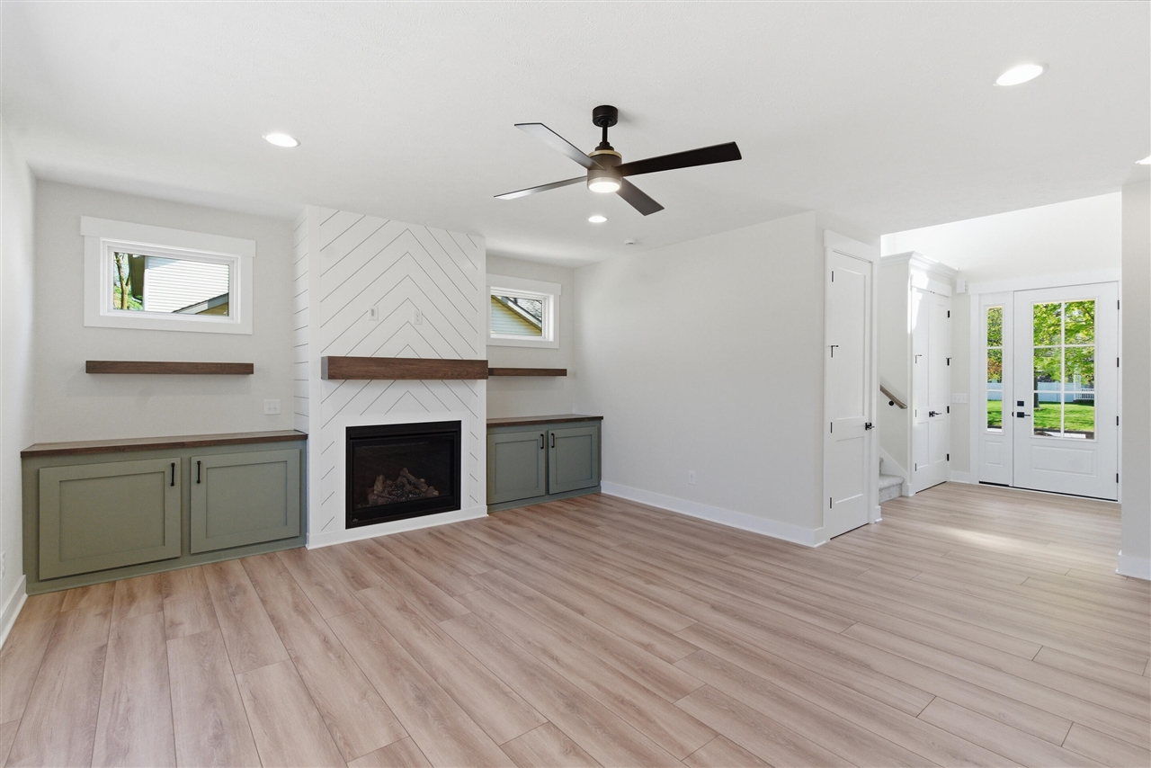 9933 Honey Creek Trail