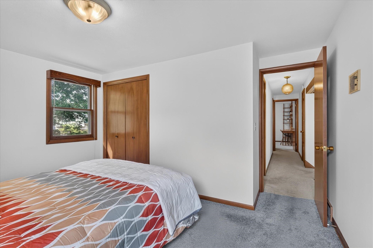 5073 Hillwood Court