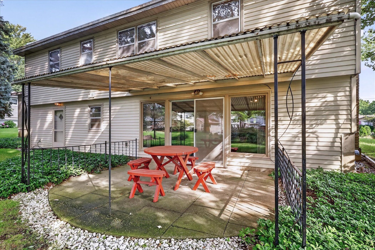 5073 Hillwood Court