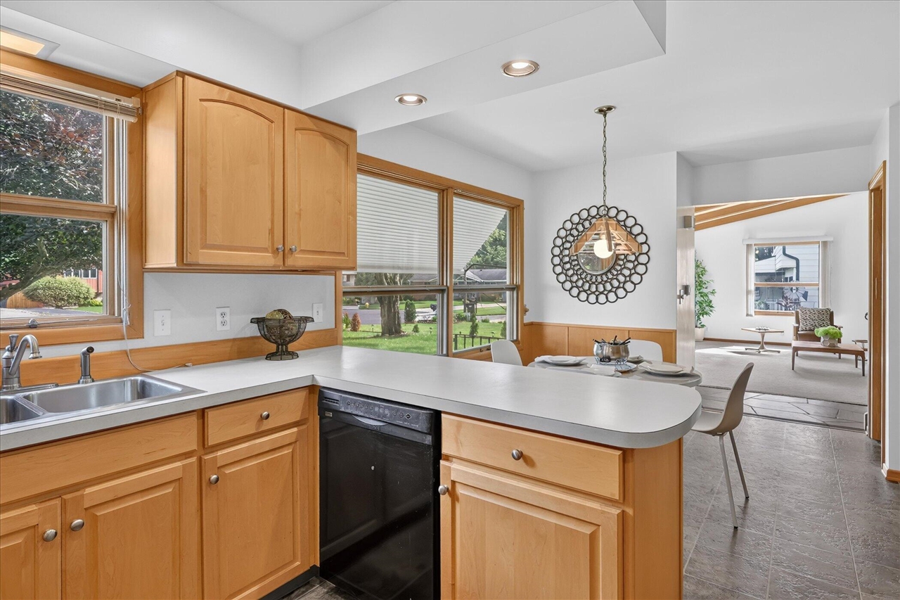 5073 Hillwood Court
