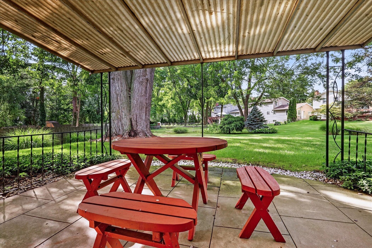 5073 Hillwood Court