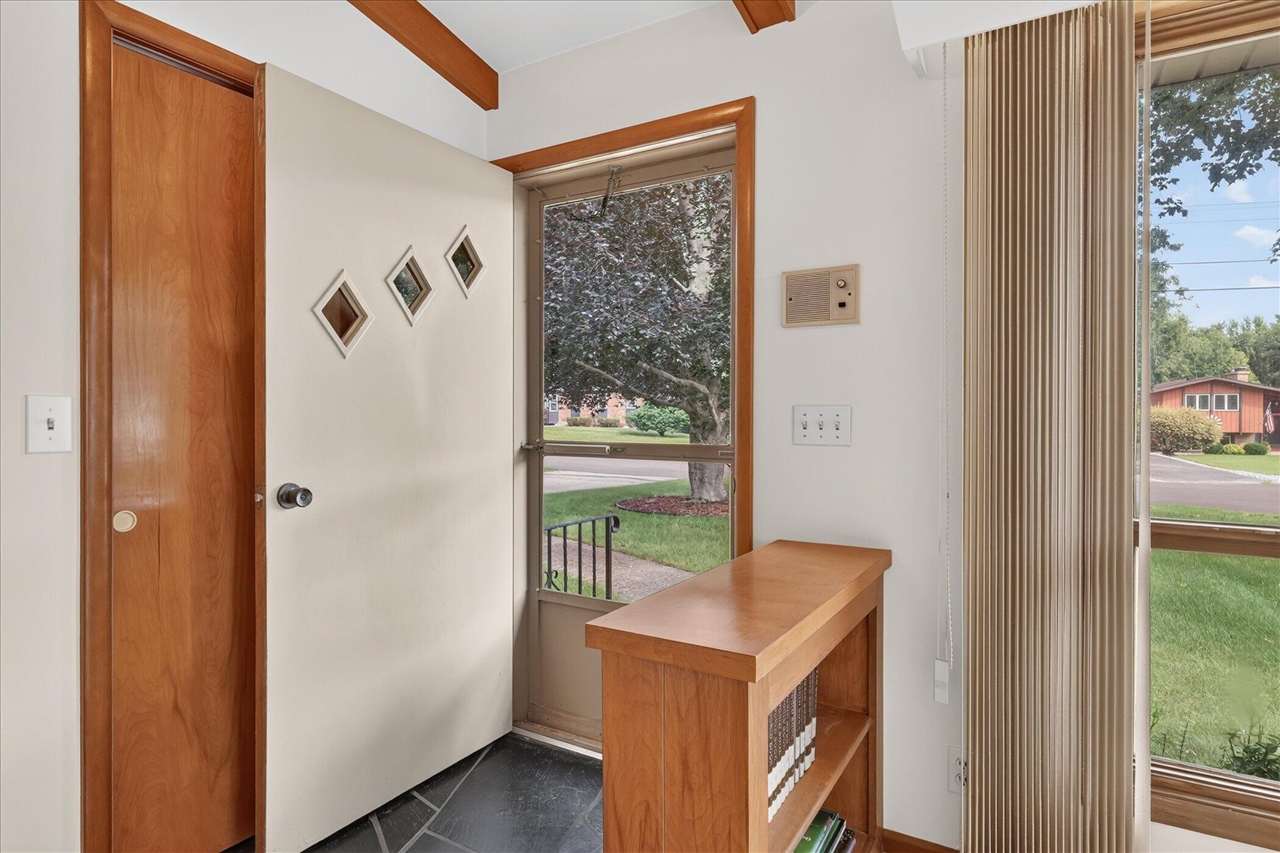5073 Hillwood Court