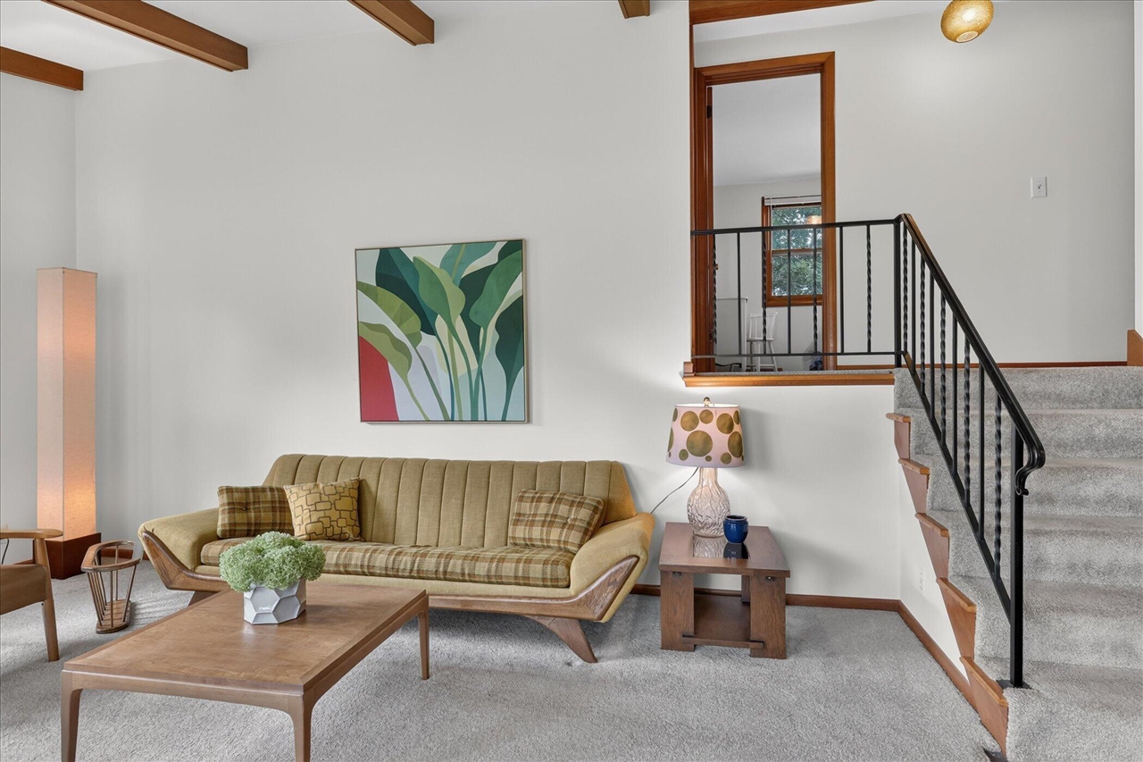 5073 Hillwood Court