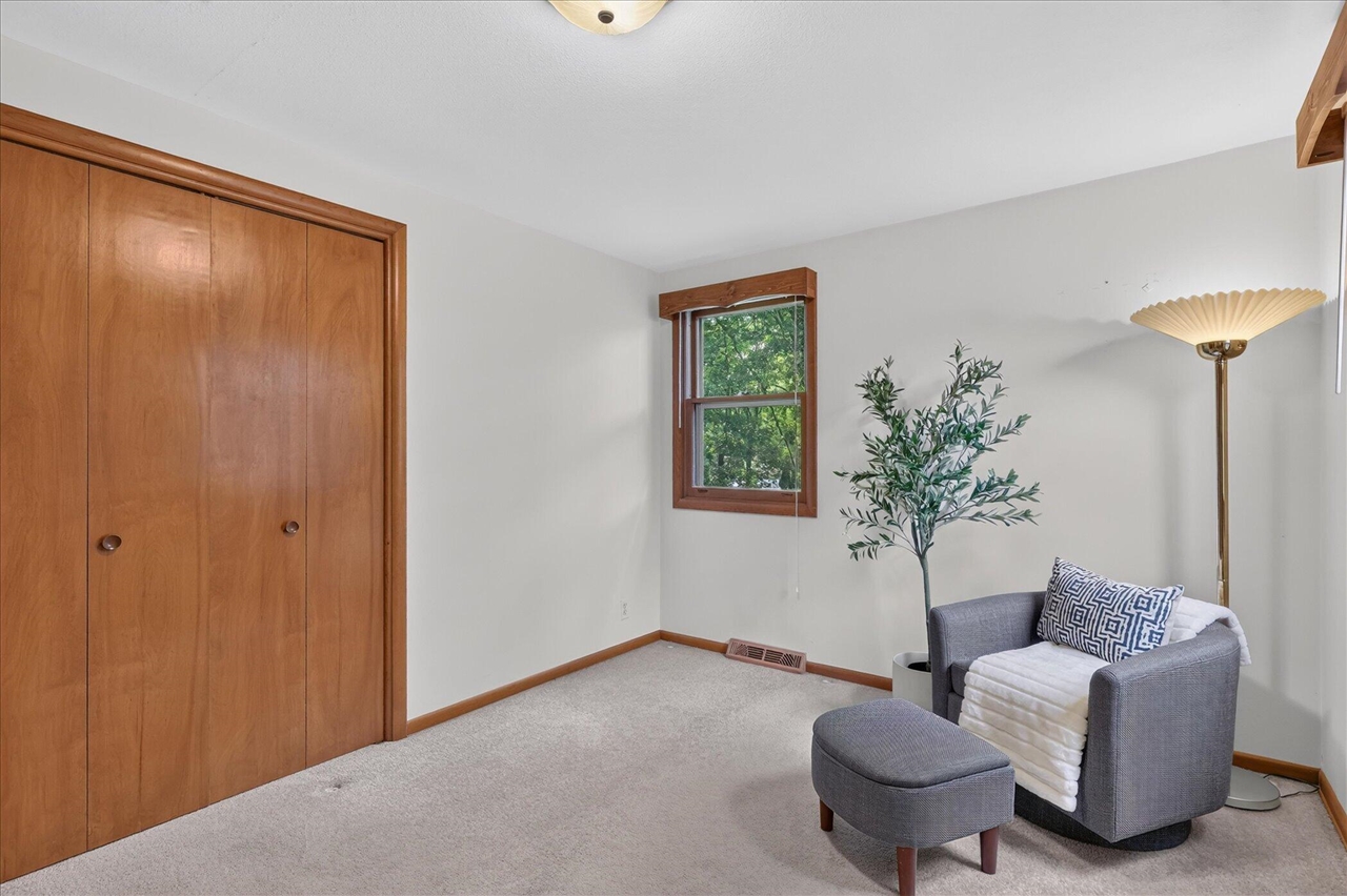 5073 Hillwood Court