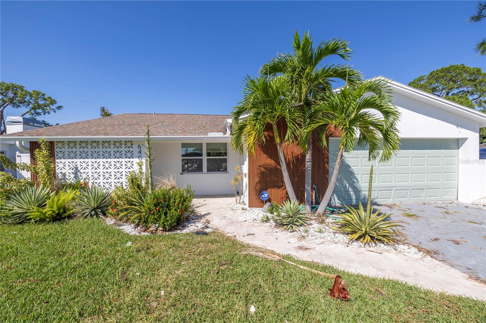 6400 BAYOU GRANDE BLVD