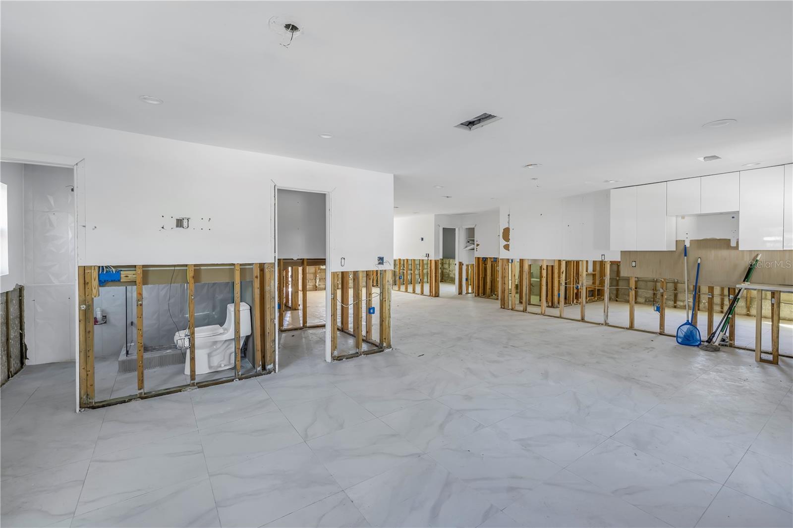 6400 BAYOU GRANDE BLVD