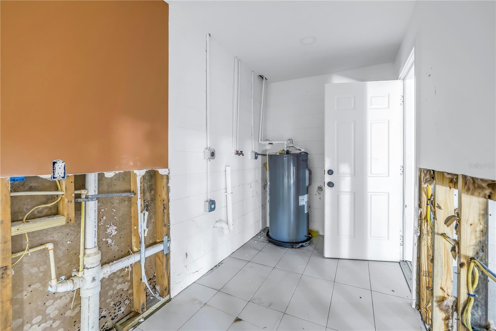 6400 BAYOU GRANDE BLVD