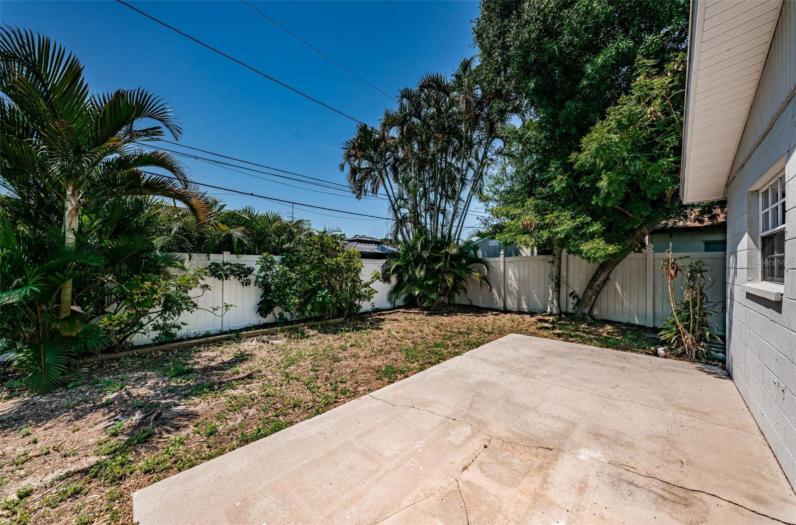 1850 MARYLAND AVE NE