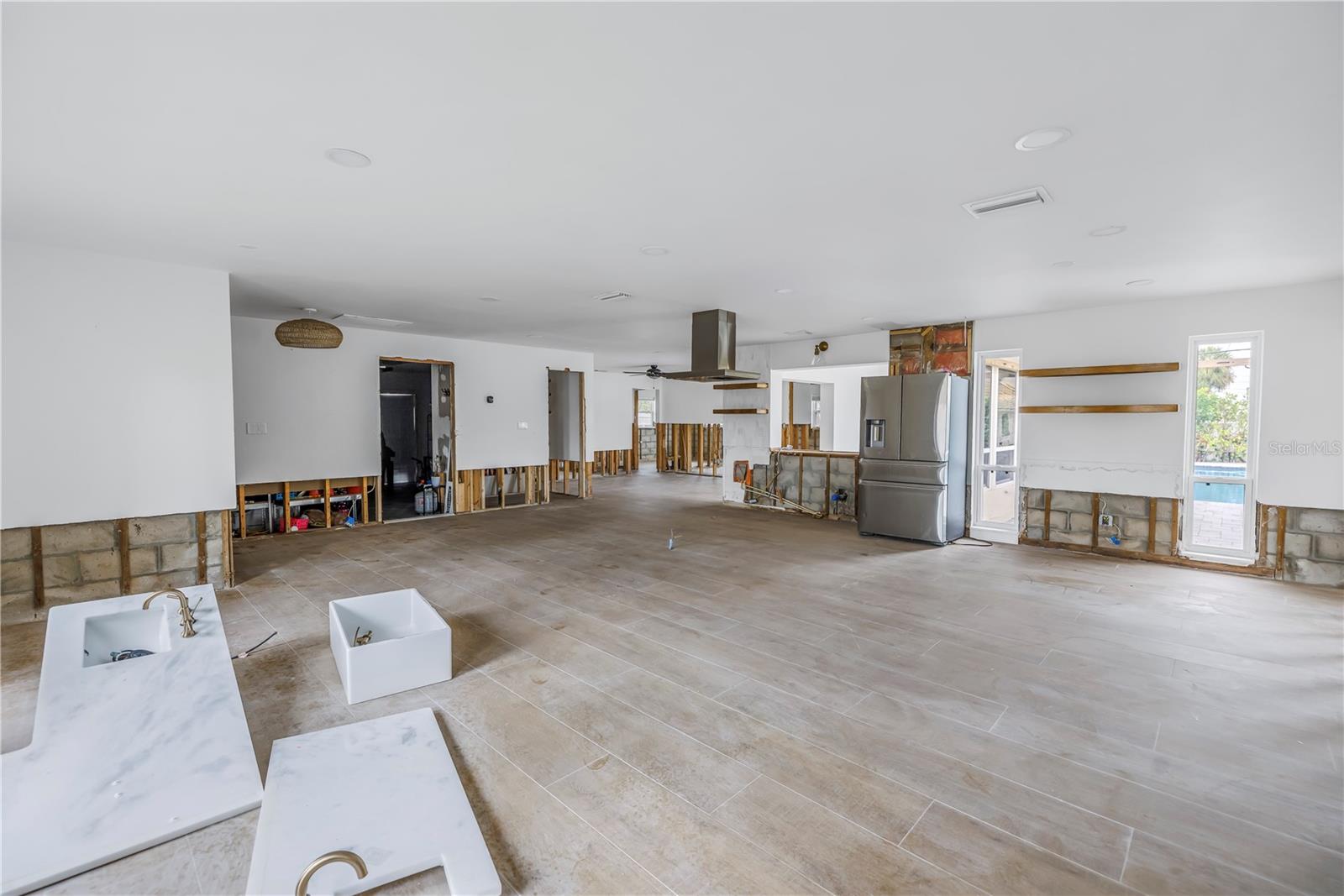 6345 TANGLEWOOD DR NE