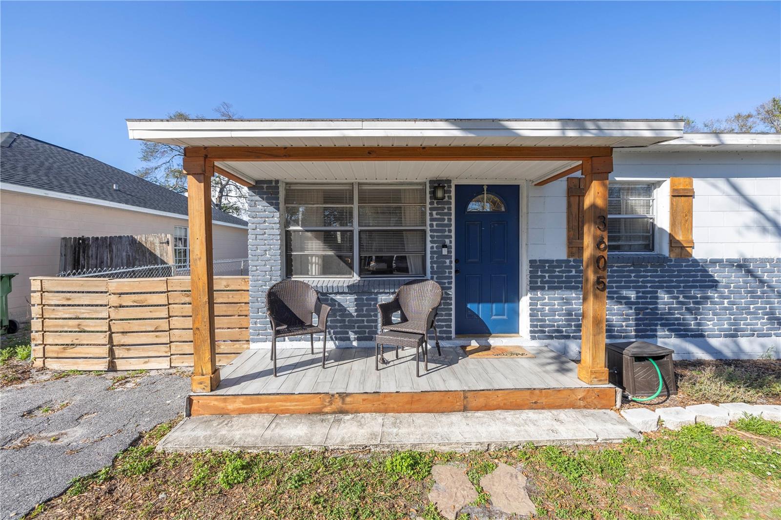 3605 W IOWA AVE