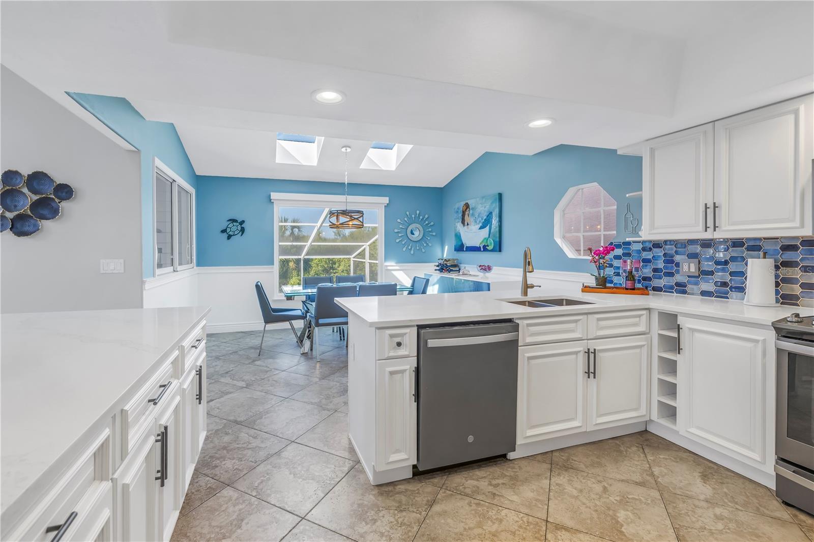 7284 PEBBLE BEACH LN