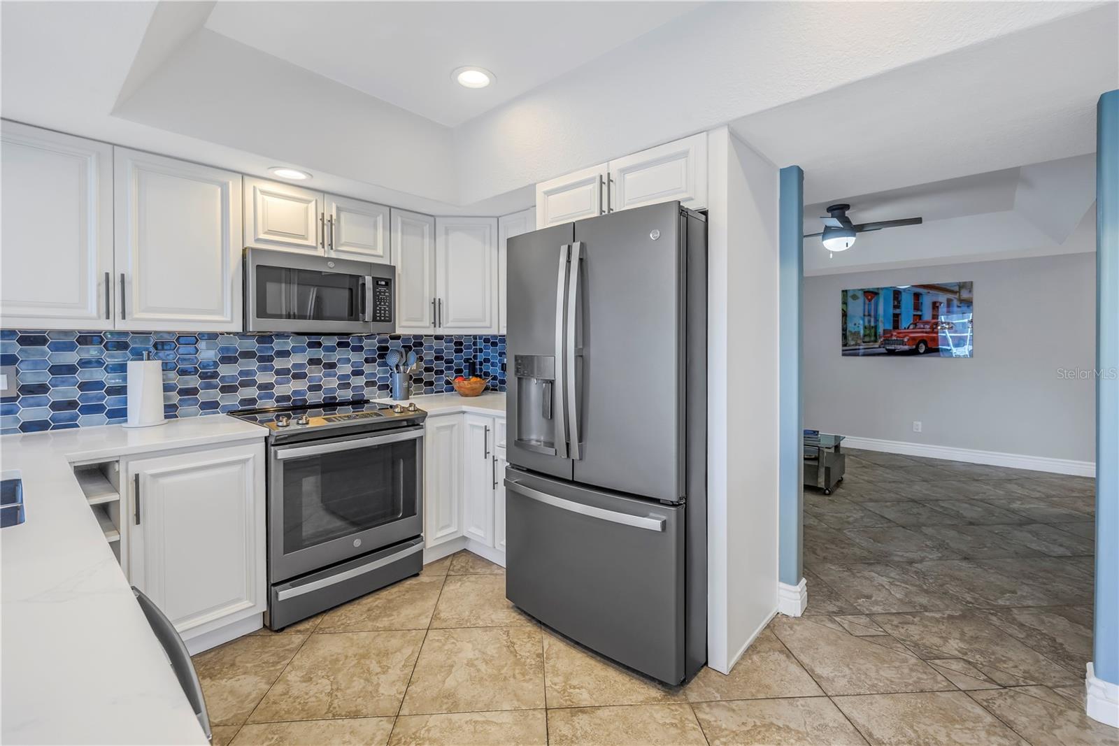 7284 PEBBLE BEACH LN