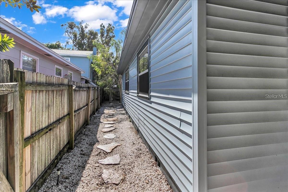 828 22ND AVE N #Apt. West