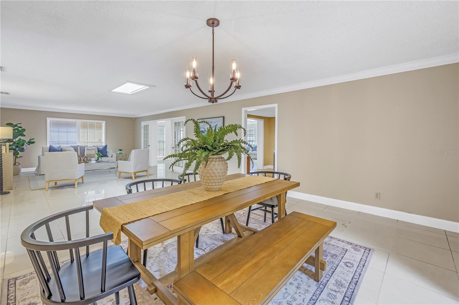 2267 HERON CIR