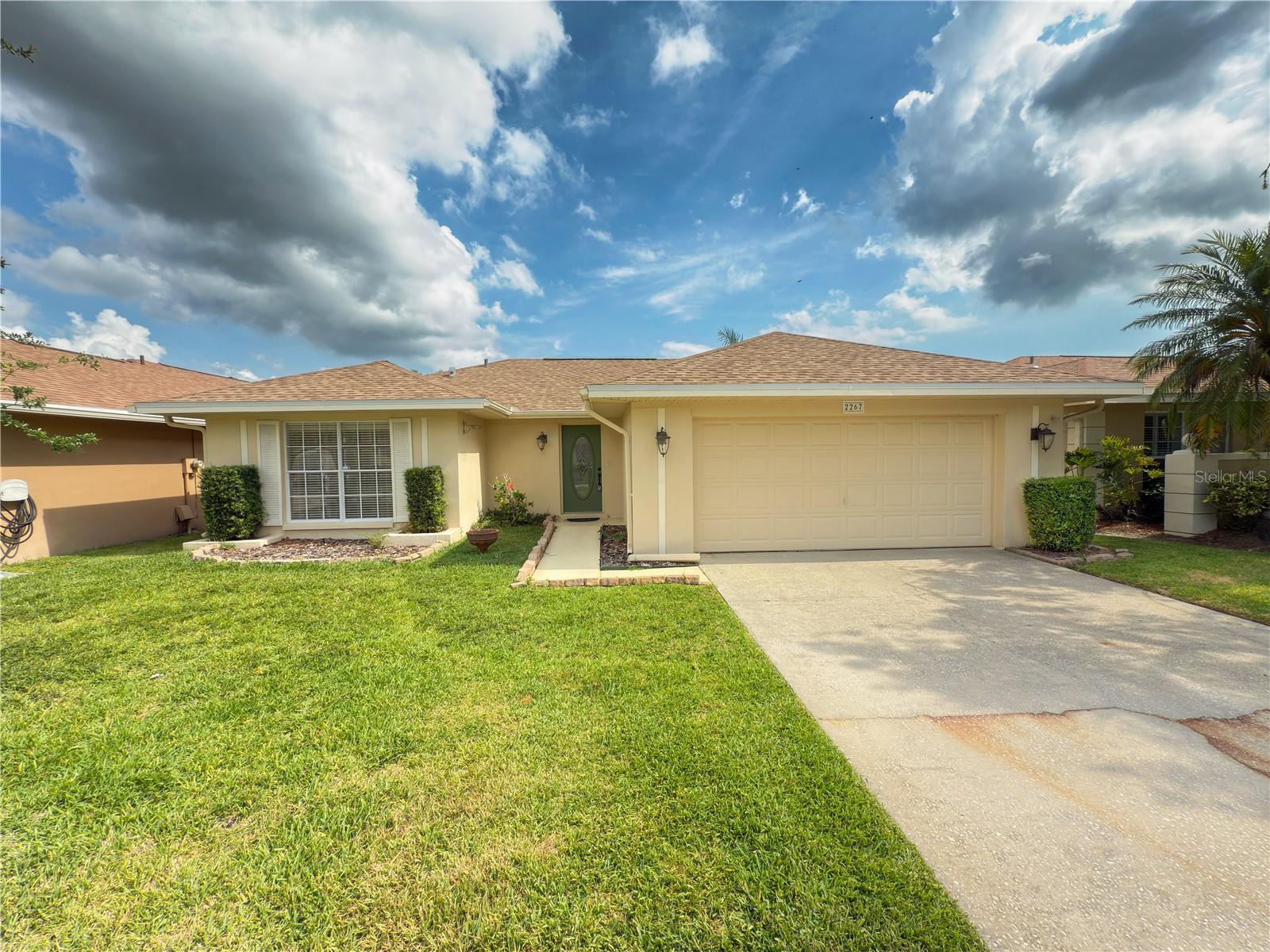 2267 HERON CIR