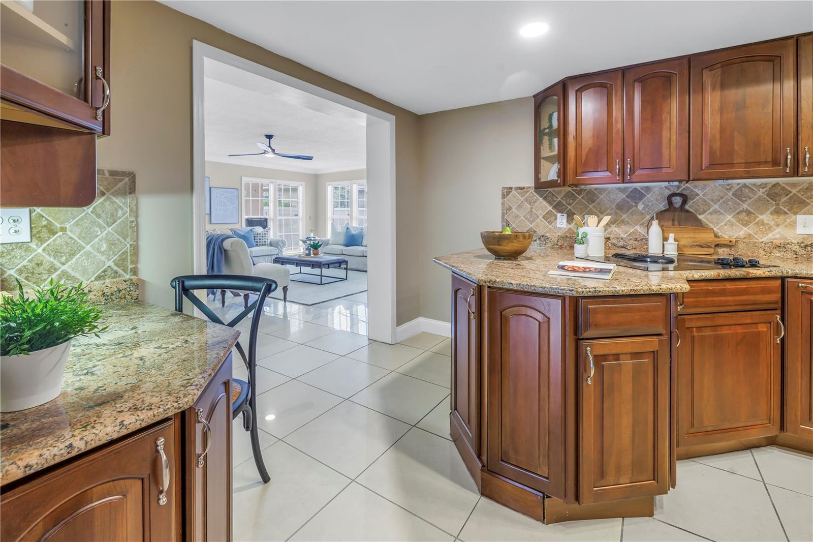 2267 HERON CIR