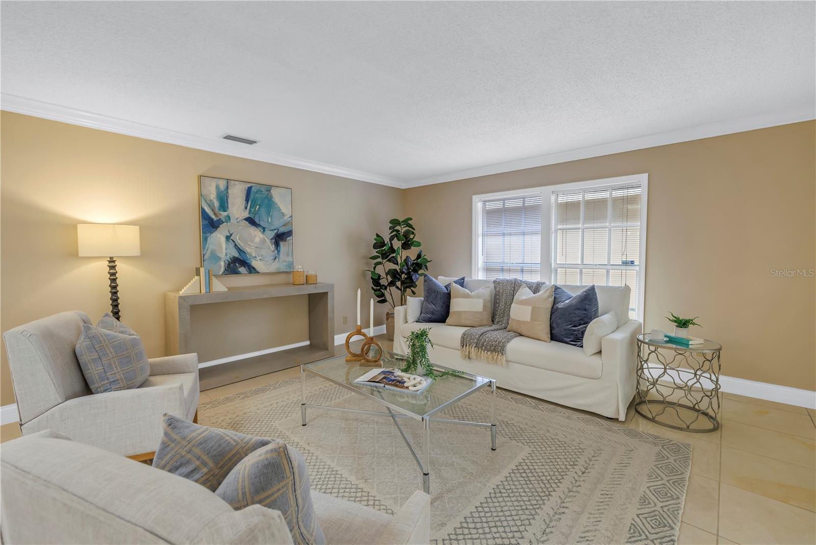 2267 HERON CIR
