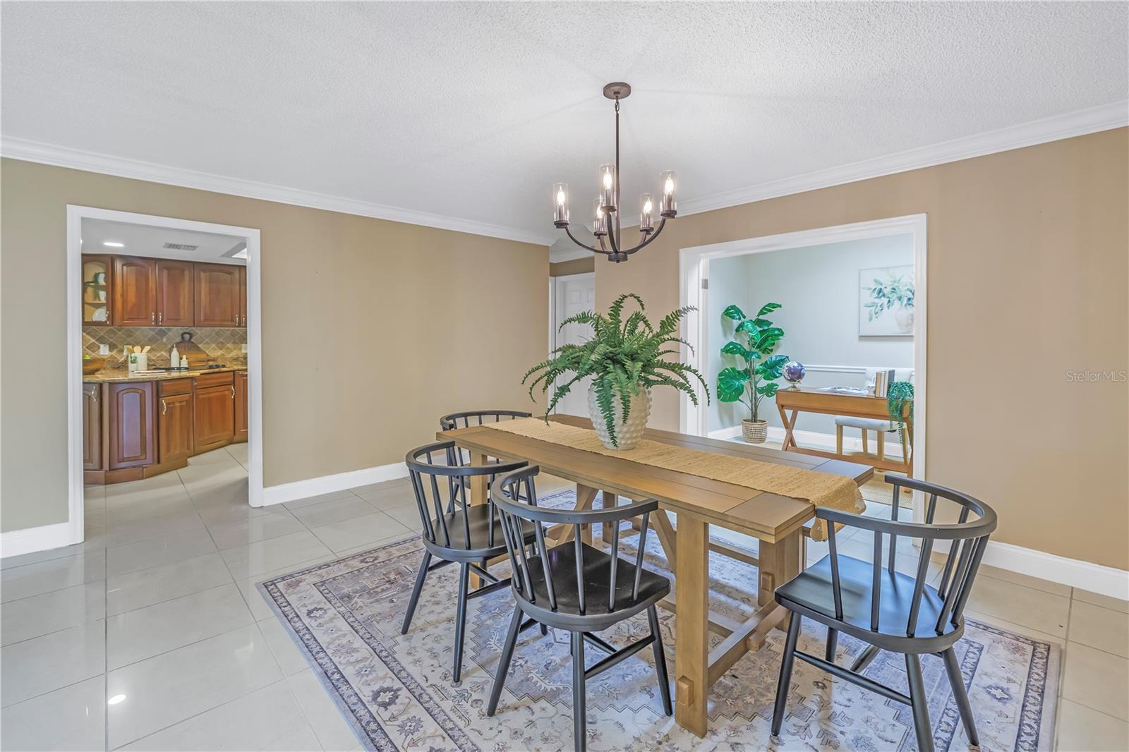 2267 HERON CIR