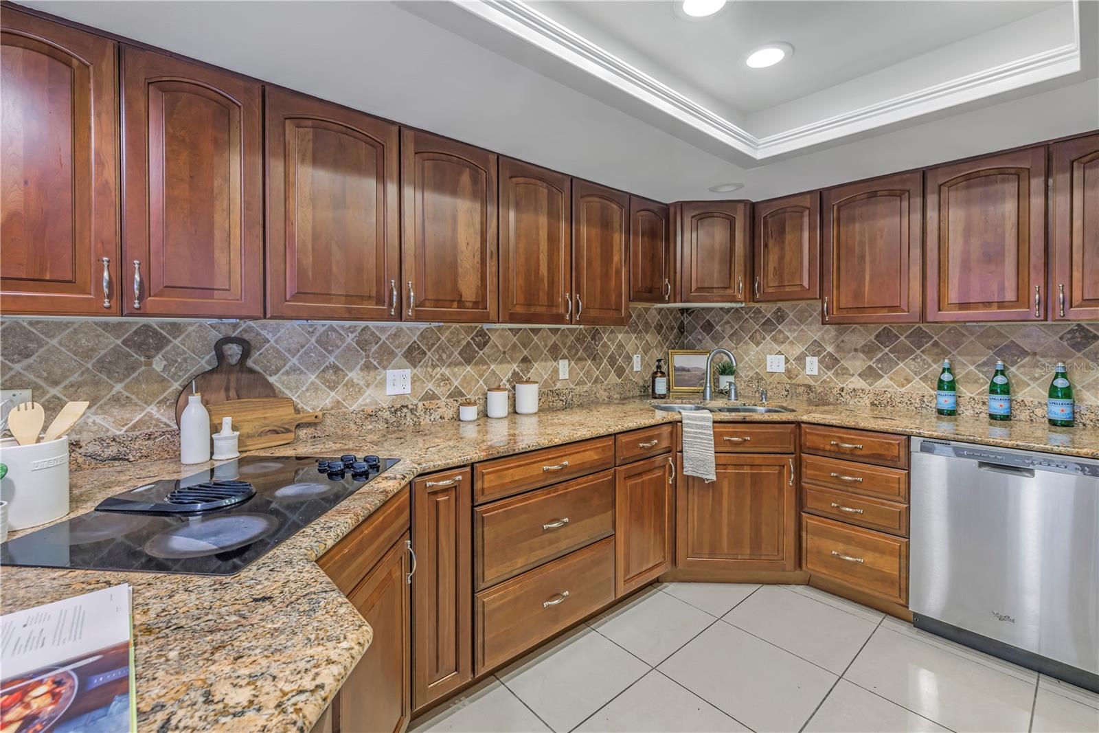 2267 HERON CIR