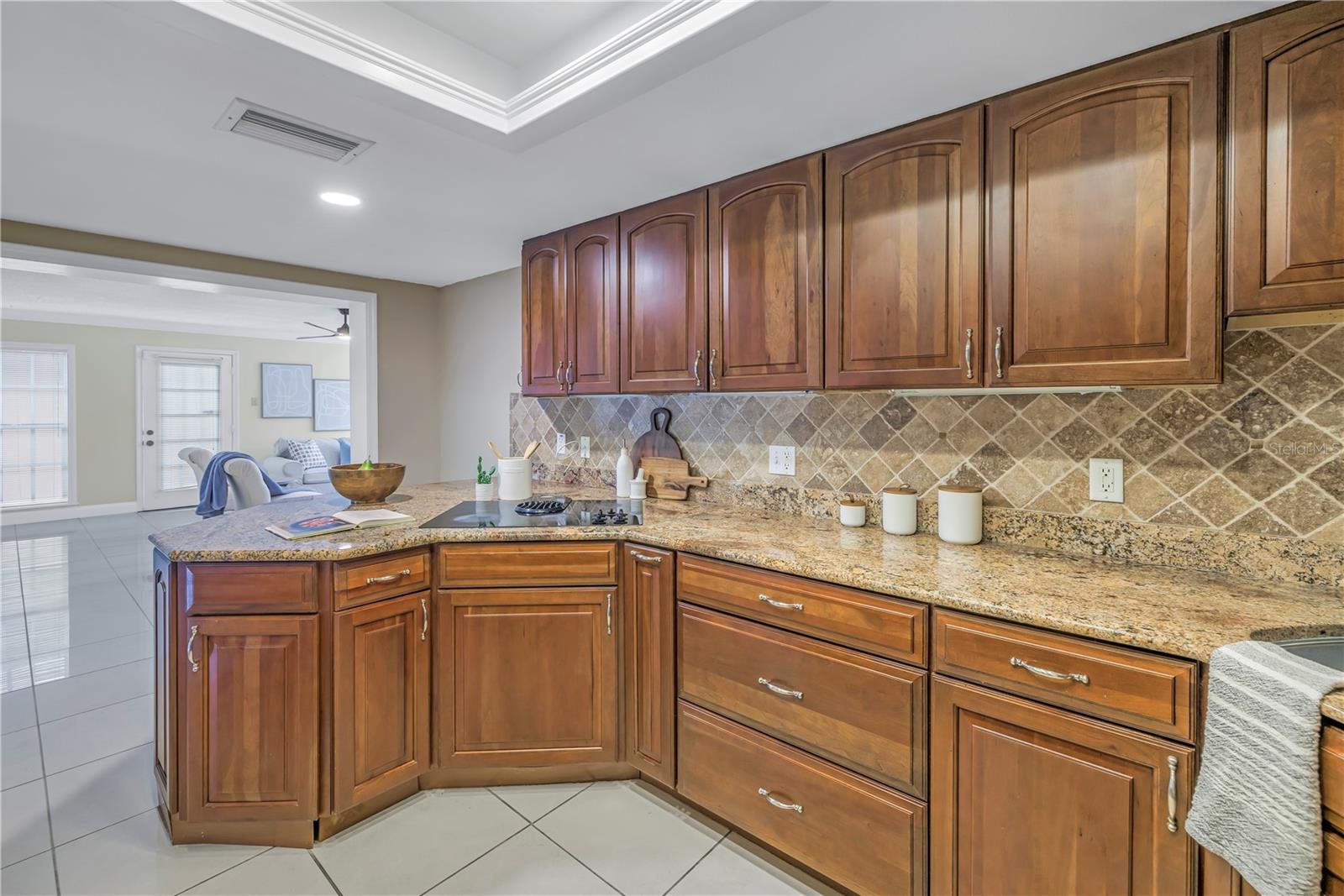 2267 HERON CIR