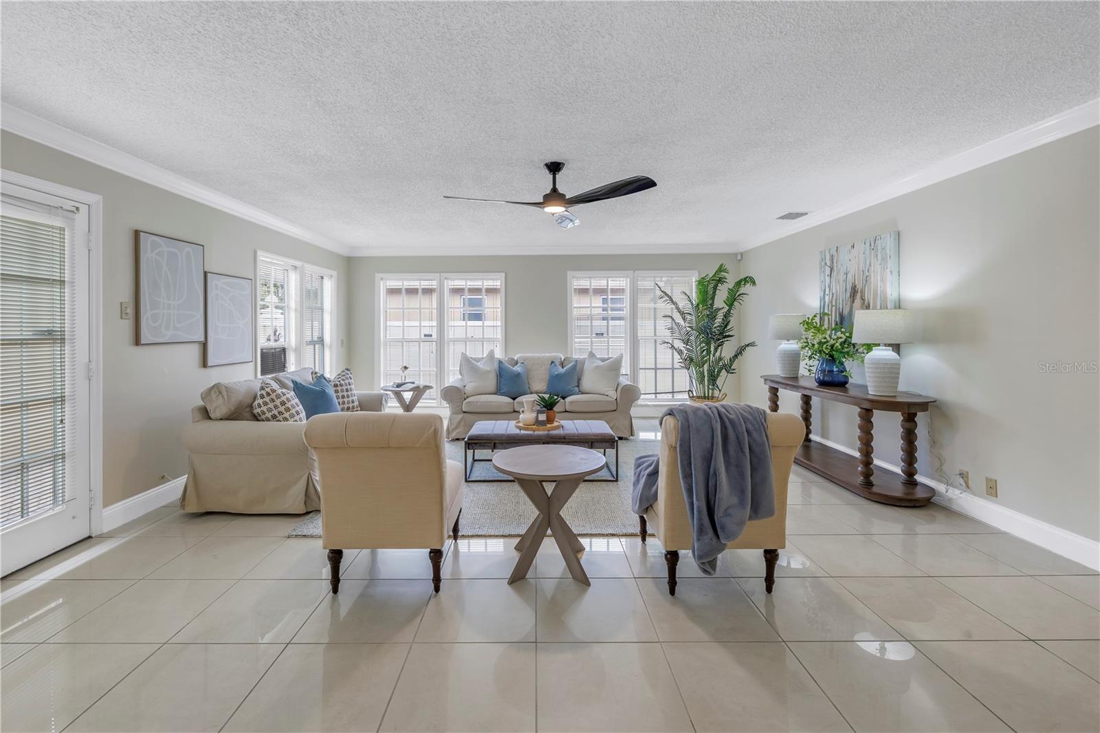 2267 HERON CIR