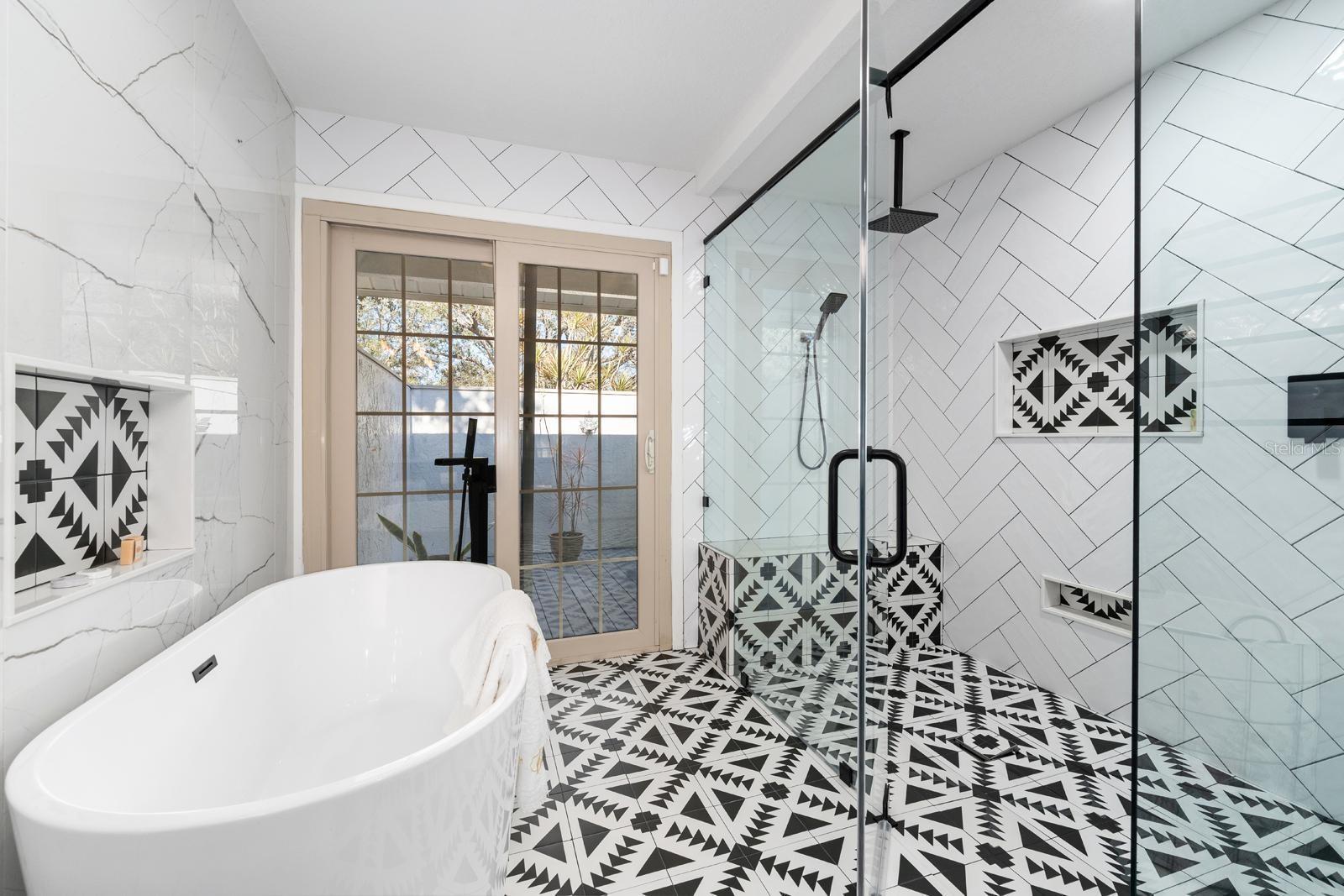 767 CAYA COSTA CT NE